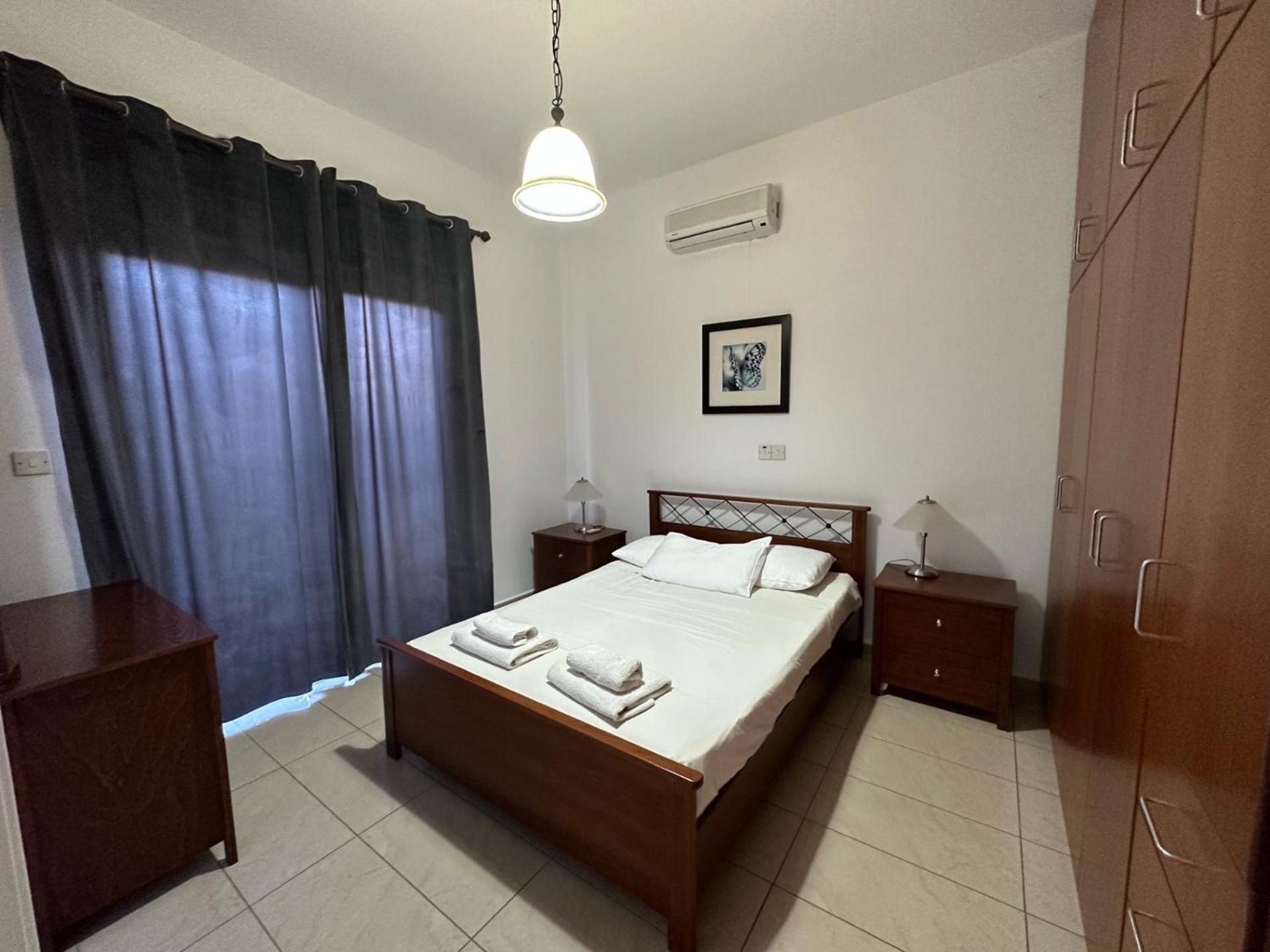 King'S Holiday Apartments Paphos Ngoại thất bức ảnh